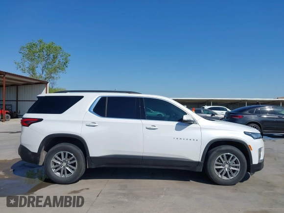 2023 Chevrolet Traverse LT Cloth z VIN 1GNERGKW7PJ323950, wystawiony jako IAAI lot #42019061 z przebiegiem 20 040 mil mil oraz . Historia ofert i sprzedaży dostępna na DreamBid. Obrazek 13.