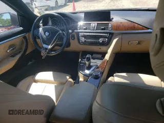2017 BMW 4 Series 430i z VIN WBA4F7C56HG786225, wystawiony jako Copart lot #56592285 z przebiegiem 101 811 mil mil oraz Szkoda całkowita • Salvage title. Historia ofert i sprzedaży dostępna na DreamBid. Obrazek 8.