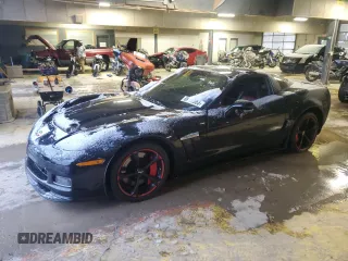 2011 Chevrolet Corvette Z16 Grand Sport 3LT z VIN 1G1YW2DW8B5101300, wystawiony jako Copart lot #88465065 z przebiegiem 35 870 mil mil oraz Czysty tytuł • Clean title. Historia ofert i sprzedaży dostępna na DreamBid. Obrazek 1.