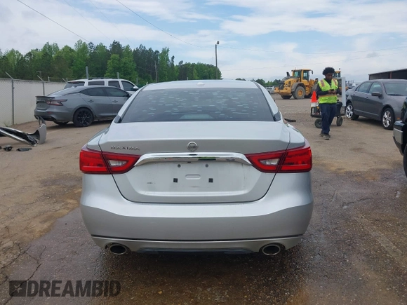 2016 Nissan Maxima SR with VIN 1N4AA6AP7GC430106, listed as a IAAI auction lot 42061991 with 186,775 mi miles and . Bid and sale history available at DreamBid. Image 17.