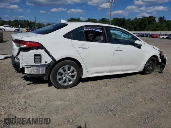 2022 Toyota Corolla LE with VIN 5YFEPMAE4NP363997, listed as a Copart auction lot 82856974 with 33,287 mi miles and Clean Title. Bid and sale history available at carsss.com. Image 3.