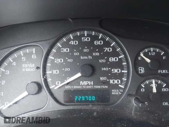 2002 Chevrolet Suburban Z71 with VIN 3GNFK16T12G354322, listed as a IAAI auction lot 41646865 with 229,700 mi miles. Bid and sale history available at carsss.com. Image 7.