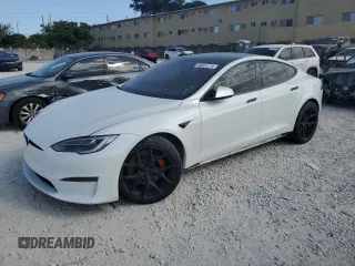 2021 Tesla Model S Plaid with VIN 5YJSA1E64MF451996, listed as a Copart auction lot 46684715 with 20,453 mi miles and Salvage title. Bid and sale history available at DreamBid. Image 1.