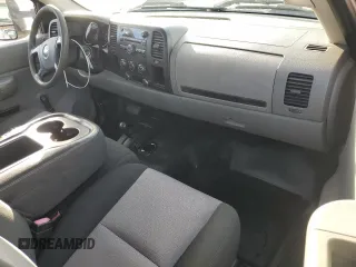 2008 Chevrolet Silverado 1500 Work Truck with VIN 1GCEK14CX8Z215211, listed as a Copart auction lot 86067974 with 379,590 mi miles and Clean Title. Bid and sale history available at carsss.com. Image 8.