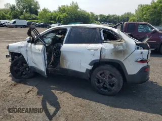 2016 Jeep Cherokee Altitude z VIN 1C4PJMCB7GW218718, wystawiony jako Copart lot #59789355 z przebiegiem Nie podano mil oraz Nie do naprawy • Non repairable. Historia ofert i sprzedaży dostępna na DreamBid. Obrazek 2.