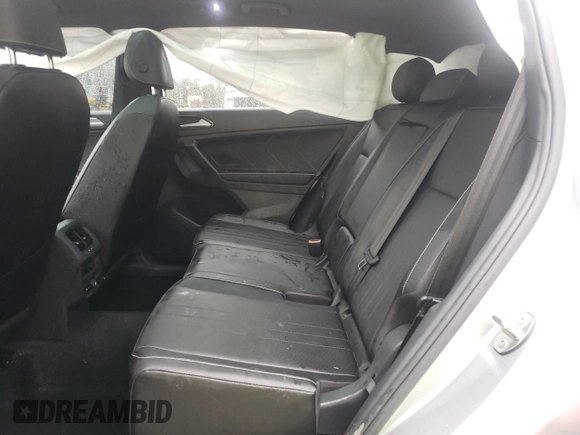 2022 Volkswagen Tiguan SE R-Line Black z VIN 3VV8B7AX4NM095539, wystawiony jako Copart lot #50128775 z przebiegiem 48 627 mil mil oraz Szkoda całkowita • Salvage title. Historia ofert i sprzedaży dostępna na DreamBid. Obrazek 11.