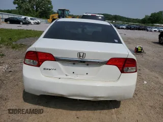 2009 Honda Civic LX z VIN 19XFA16509E037294, wystawiony jako Copart lot #59320515 z przebiegiem 150 020 mil mil oraz Czysty tytuł • Clean title. Historia ofert i sprzedaży dostępna na DreamBid. Obrazek 6.