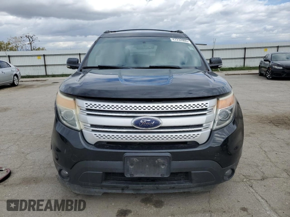 2011 Ford Explorer XLT with VIN 1FMHK7D88BGA11887, listed as a Copart auction lot 47232005 with 204,939 mi miles and Salvage Title. Bid and sale history available at carsss.com. Image 5.