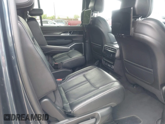 2022 Jeep Wagoneer Series III with VIN 1C4SJVDTXNS227036, listed as a IAAI auction lot 42333024 with 81,188 mi miles and . Bid and sale history available at DreamBid. Image 8.