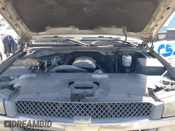 2004 Chevrolet Silverado 2500 z VIN 1GBHC24U64E349020, wystawiony jako IAAI lot #41840530 z przebiegiem 341 184 mil mil oraz . Historia ofert i sprzedaży dostępna na DreamBid. Obrazek 10.