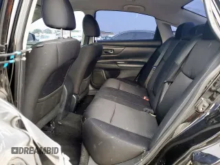 2017 Nissan Altima SV z VIN 1N4AL3AP6HC215276, wystawiony jako Copart lot #59560135 z przebiegiem 158 020 mil mil oraz Czysty tytuł • Clean title. Historia ofert i sprzedaży dostępna na DreamBid. Obrazek 10.