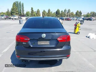 2013 Volkswagen Jetta GLI Autobahn with VIN 3VW4A7AJ9DM272092, listed as a IAAI auction lot 42587586 with 150,928 mi miles and . Bid and sale history available at DreamBid. Image 17.
