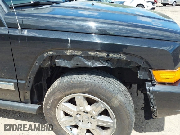 2010 Jeep Commander Limited with VIN 1J4RG5GT1AC109349, listed as a IAAI auction lot 42230008 with 186,746 mi miles and . Bid and sale history available at DreamBid. Image 6.