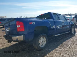 2013 Chevrolet Silverado 1500 LT with VIN 1GCRKSE71DZ170484, listed as a IAAI auction lot 41430722 with 79,946 mi miles and . Bid and sale history available at DreamBid. Image 4.