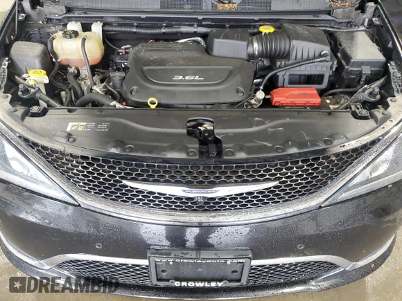 2017 Chrysler Pacifica Limited with VIN 2C4RC1GG8HR644659, listed as a Copart auction lot 60239555 with 94,311 mi miles and Salvage title. Bid and sale history available at DreamBid. Image 12.