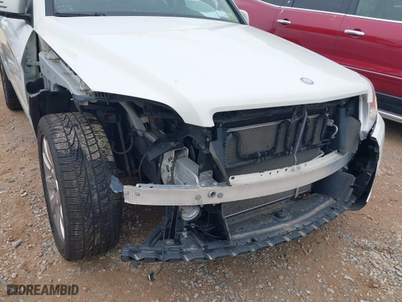 2012 Mercedes-Benz GLK-Class GLK 350 with VIN WDCGG8HB9CF829305, listed as a IAAI auction lot 40763290 with 111,239 mi miles. Bid and sale history available at carsss.com. Image 6.