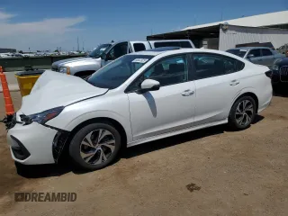 2024 Subaru Legacy Premium z VIN 4S3BWAF66R3026722, wystawiony jako Copart lot #60941625 z przebiegiem 16 729 mil mil oraz Szkoda całkowita • Salvage title. Historia ofert i sprzedaży dostępna na DreamBid. Obrazek 1.