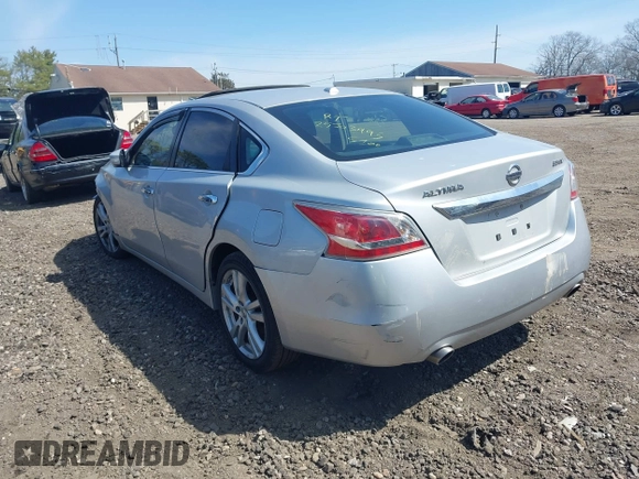 2013 Nissan Altima SV z VIN 1N4BL3AP0DC201162, wystawiony jako IAAI lot #42079925 z przebiegiem Nie podano mil oraz . Historia ofert i sprzedaży dostępna na DreamBid. Obrazek 3.