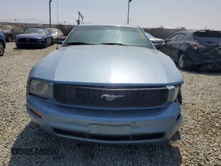 2005 Ford Mustang Deluxe with VIN 1ZVFT80N155244601, listed as a Copart auction lot 59180005 with 151,683 mi miles and Salvage title. Bid and sale history available at DreamBid. Image 5.