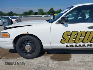 2009 Ford Police Interceptor with VIN 2FAHP71V99X141896, listed as a IAAI auction lot 39829556 with Not provided miles and . Bid and sale history available at DreamBid. Image 12.