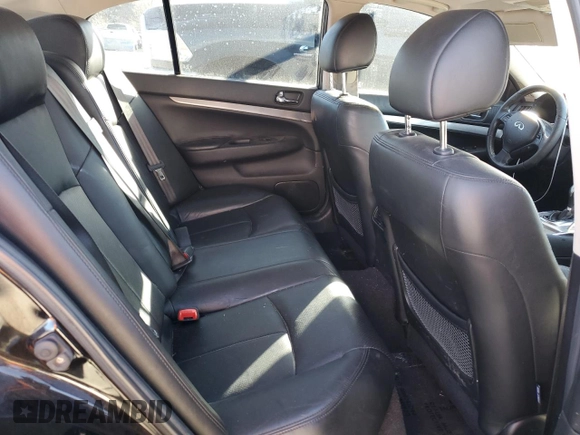 2015 Infiniti Q40 with VIN JN1CV6AR3FM520826, listed as a Copart auction lot 86372514 with 104,002 mi miles and Clean Title. Bid and sale history available at carsss.com. Image 10.