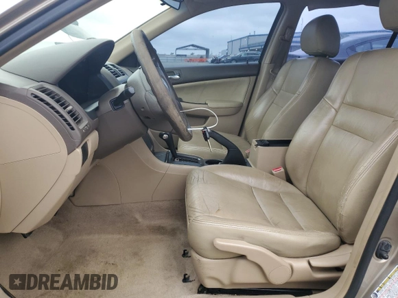 2004 Honda Accord LX z VIN JHMCM56364C039436, wystawiony jako Copart lot #59931105 z przebiegiem 238 877 mil mil oraz Szkoda całkowita • Salvage title. Historia ofert i sprzedaży dostępna na DreamBid. Obrazek 7.