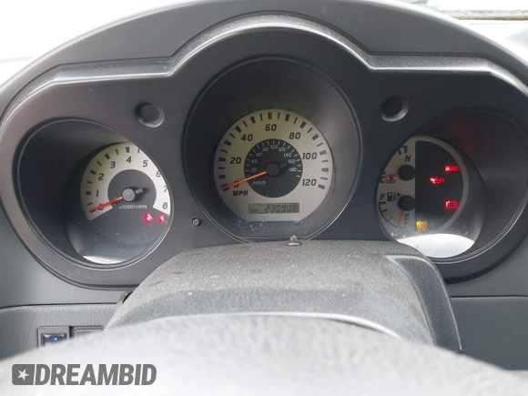 2002 Nissan Frontier SE z VIN 1N6ED27T12C373553, wystawiony jako IAAI lot #42064112 z przebiegiem 230 908 mil mil oraz . Historia ofert i sprzedaży dostępna na DreamBid. Obrazek 7.