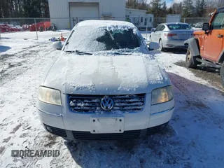 2004 Volkswagen Passat GLX z VIN WVWRH63B74P254107, wystawiony jako IAAI lot #41476148 z przebiegiem 88 359 mil mil oraz . Historia ofert i sprzedaży dostępna na DreamBid. Obrazek 6.