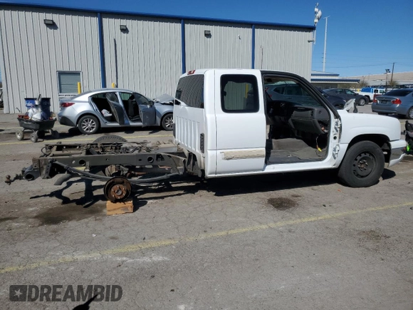2006 Chevrolet Silverado 1500 LT1 with VIN 1GCEC19T06Z141641, listed as a Copart auction lot 50608515 with Not Provided miles and Non Repairable. Bid and sale history available at DreamBid. Image 3.