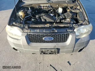2007 Ford Escape XLT with VIN 1FMYU03107KB17034, listed as a Copart auction lot 80578964 with 268,752 mi miles and Clean Title. Bid and sale history available at carsss.com. Image 12.