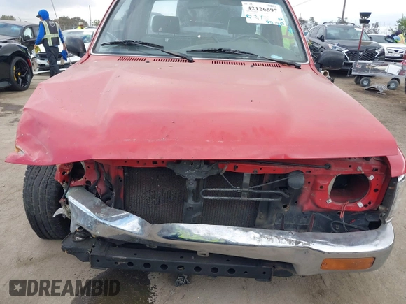 1989 Toyota Pickup DLX with VIN JT4RN93P8K0004371, listed as a IAAI auction lot 42126597 with 180,609 mi miles and . Bid and sale history available at DreamBid. Image 6.