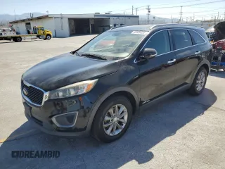 2017 Kia Sorento LX with VIN 5XYPGDA59HG193038, listed as a Copart auction lot 56889955 with 157,220 mi miles and Clean title. Bid and sale history available at DreamBid. Image 1.