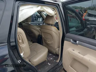 2009 Kia Borrego LX with VIN KNDJJ741895019408, listed as a IAAI auction lot 41312935 with 284,718 mi miles. Bid and sale history available at carsss.com. Image 8.