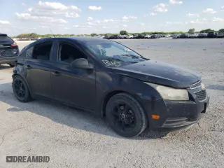 2013 Chevrolet Cruze LS with VIN 1G1PA5SH6D7267550, listed as a Copart auction lot 72148684 with 0 mi miles and Salvage Title. Bid and sale history available at carsss.com. Image 4.
