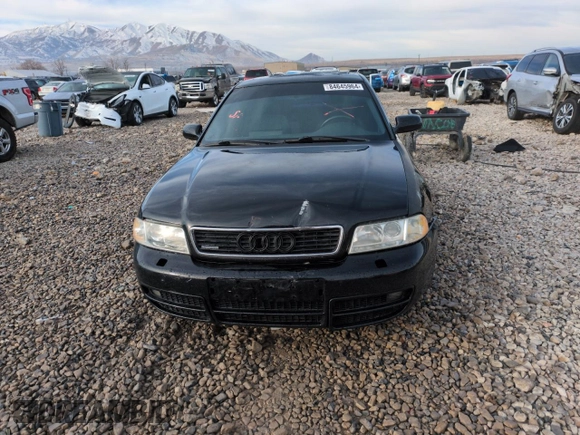 2000 Audi S4 z VIN WAUDD68D0YA031901, wystawiony jako Copart lot #84645964 z przebiegiem 146 868 mil mil oraz Szkody całkowita. Historia ofert i sprzedaży dostępna na DreamBid. Obrazek 5.