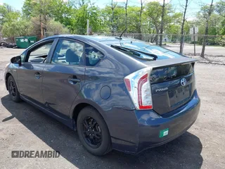 2013 Toyota Prius One with VIN JTDKN3DU2D1695784, listed as a IAAI auction lot 42212612 with 138,993 mi miles and . Bid and sale history available at DreamBid. Image 3.
