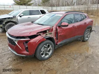 2025 Chevrolet Trax LT with VIN KL77LHEP5SC172078, listed as a Copart auction lot 45497075 with 156 mi miles and Salvage Title. Bid and sale history available at carsss.com. Image 1.