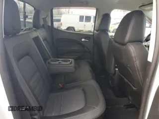 2021 GMC Canyon 4WD AT4 w/Leather with VIN 1GTG6FEN0M1100300, listed as a Copart auction lot 82281314 with 60,086 mi miles and Non Repairable. Bid and sale history available at carsss.com. Image 10.