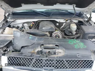 2005 Chevrolet Silverado 1500 Z71 z VIN 1GCEK19Z25Z282216, wystawiony jako IAAI lot #41931370 z przebiegiem 194 961 mil mil oraz . Historia ofert i sprzedaży dostępna na DreamBid. Obrazek 10.
