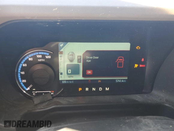2022 Ford Bronco with VIN 1FMEE5DP5NLB84218, listed as a Copart auction lot 48732155 with 5,741 mi miles and Salvage Title. Bid and sale history available at DreamBid. Image 9.
