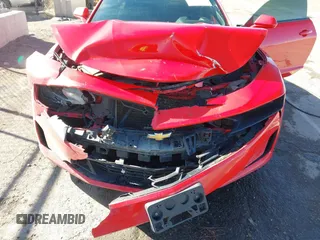 2020 Chevrolet Camaro 1LS z VIN 1G1FB1RX2L0122611, wystawiony jako IAAI lot #41835572 z przebiegiem 111 175 mil mil oraz . Historia ofert i sprzedaży dostępna na DreamBid. Obrazek 6.