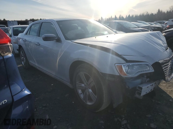2014 Chrysler 300 C z VIN 2C3CCAEG8EH320769, wystawiony jako Copart lot #55211055 z przebiegiem 163 430 mil mil oraz Szkoda całkowita • Salvage title. Historia ofert i sprzedaży dostępna na DreamBid. Obrazek 4.