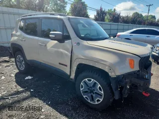 2015 Jeep Renegade Trailhawk with VIN ZACCJBCT0FPB59921, listed as a Copart auction lot 64270935 with 84,906 mi miles and Salvage title. Bid and sale history available at DreamBid. Image 4.
