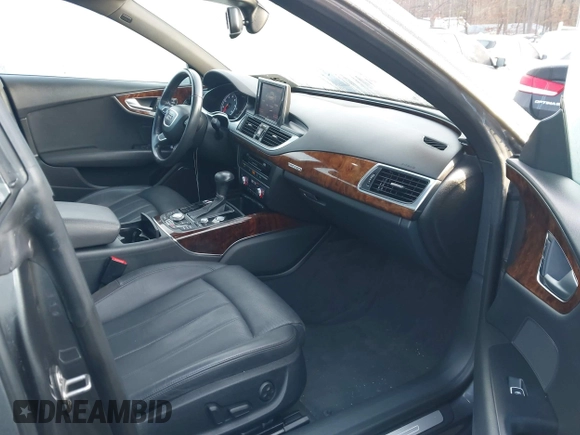 2014 Audi A7 Prestige с VIN WAU2GAFC0EN080435, выставлен на аукционе IAAI как лот 41208743 с пробегом 78 554 миль миль и . История ставок и продаж доступна на DreamBid. Изображение 5.