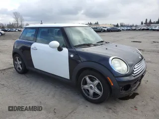 2008 MINI Hardtop with VIN WMWMF33558TU63803, listed as a Copart auction lot 47045475 with 70,989 mi miles and Salvage Title. Bid and sale history available at DreamBid. Image 4.
