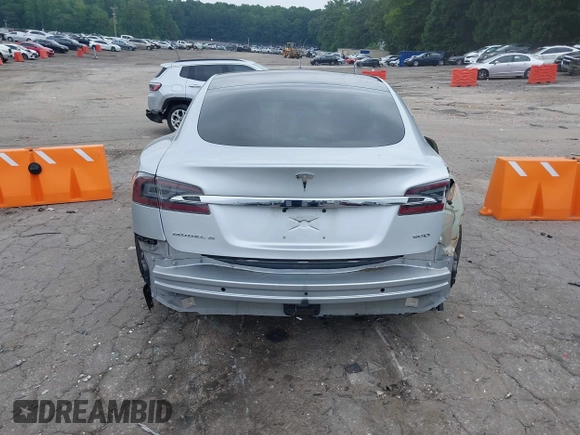 2017 Tesla Model S 100D с VIN 5YJSA1E28HF199687, выставлен на аукционе IAAI как лот 42353657 с пробегом 68 533 миль миль и . История ставок и продаж доступна на DreamBid. Изображение 6.