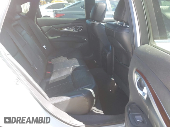 2013 Infiniti M with VIN JN1BY1AP6DM511104, listed as a IAAI auction lot 41818184 with 138,605 mi miles and . Bid and sale history available at DreamBid. Image 8.