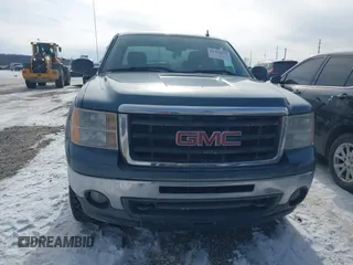 2011 GMC Sierra 1500 with VIN 1GTR2VE31BZ302820, listed as a IAAI auction lot 41320623 with 207,772 mi miles and . Bid and sale history available at DreamBid. Image 12.