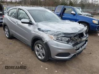 2021 Honda HR-V LX with VIN 3CZRU5H37MM703180, listed as a IAAI auction lot 41737591 with 34,190 mi miles. Bid and sale history available at carsss.com. Image 1.