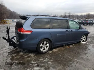 2014 Toyota Sienna LE AAS with VIN 5TDKK3DC7ES457093, listed as a Copart auction lot 84816084 with 171,256 mi miles and Salvage Title. Bid and sale history available at carsss.com. Image 3.